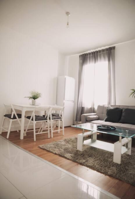 3 Bed Flat With Balcony Central Лондон Экстерьер фото